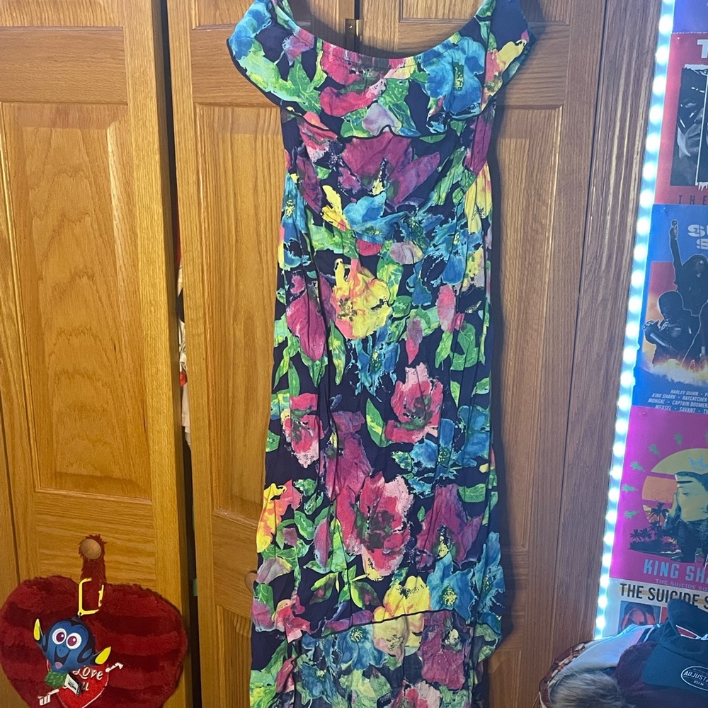 Casual summer dress with belt